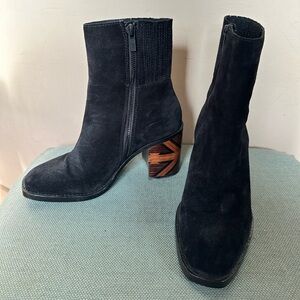 Chic Black Suede Ankle Boots